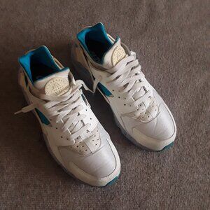 Nike Huarache Shoes